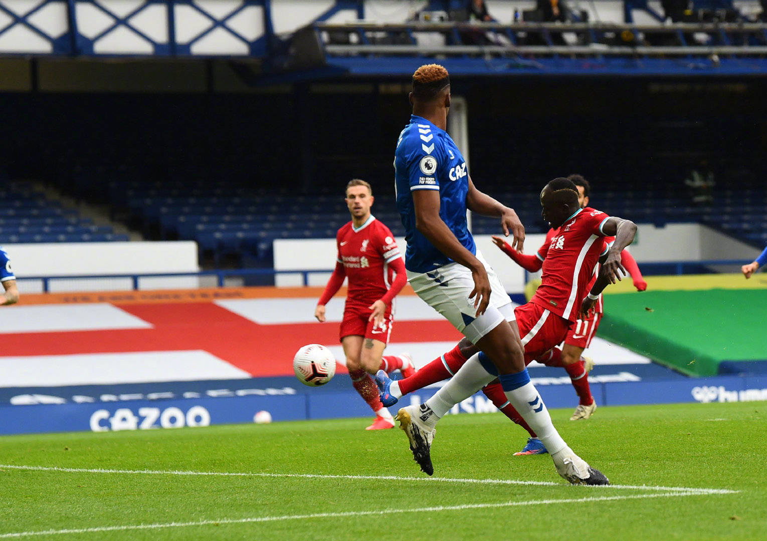 仅奠定了他 仅奠定了他